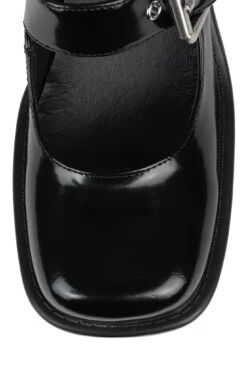 AMBITION -Outlet Elevated Steps Store ambition st 731362