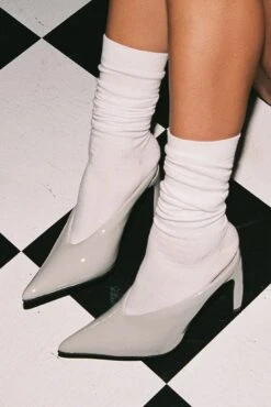 Jeffrey Campbell BUZZING -Outlet Elevated Steps Store buzzing pump jeffrey campbell 167795