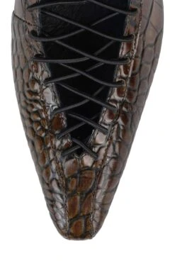 CRUCIAL -Outlet Elevated Steps Store crucial st 223631