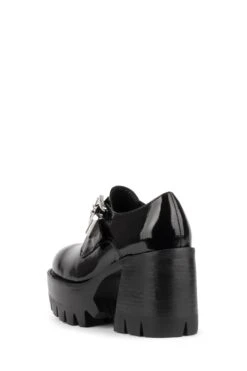 FAIL -Outlet Elevated Steps Store fail platform boot hs 121128