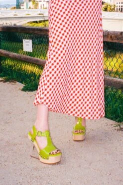 GALLERIA -Outlet Elevated Steps Store galleria jeffrey campbell 127090