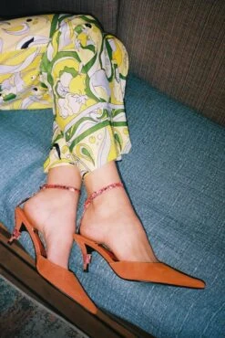 OPERATIVE -Outlet Elevated Steps Store operative heeled mule jeffrey campbell 126396