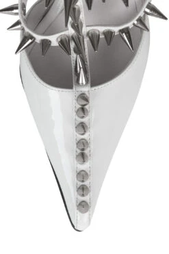 Strategy STEP-BACK -Outlet Elevated Steps Store step back pump jeffrey campbell 872088